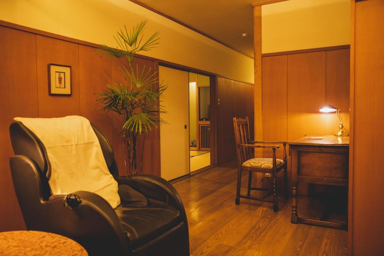 Arima Onsen Tocen Goshobo Hotel Кобе Екстериор снимка A room at a love hotel in Tokyo
