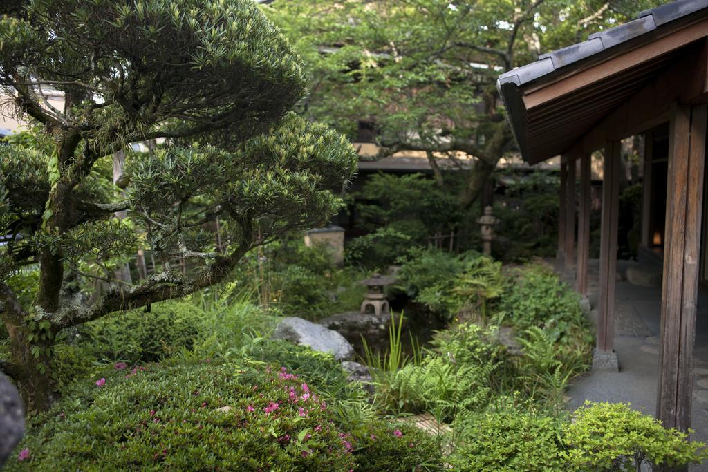Arima Onsen Tocen Goshobo Hotel Кобе Екстериор снимка The garden of the house